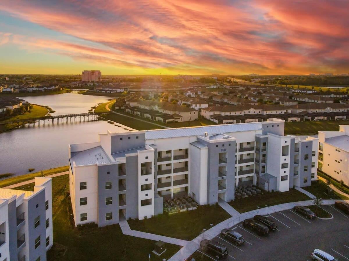 Gorgeous 2Br Lakeview Condo With Waterpark 키시미 외부 사진